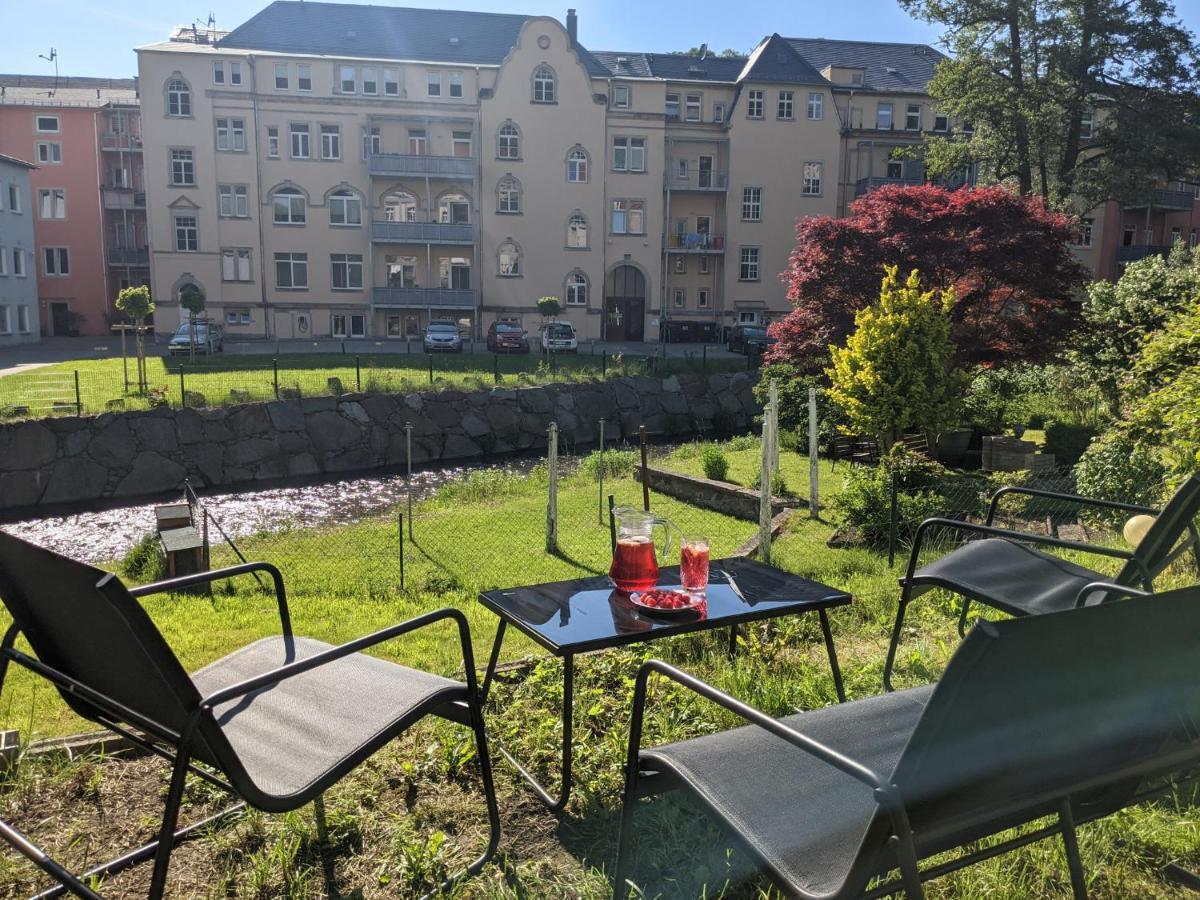 Urlaubstraum Mit Pool, Terrasse & Fluss Im Garten - Ut Apartment Sebnitz Ngoại thất bức ảnh