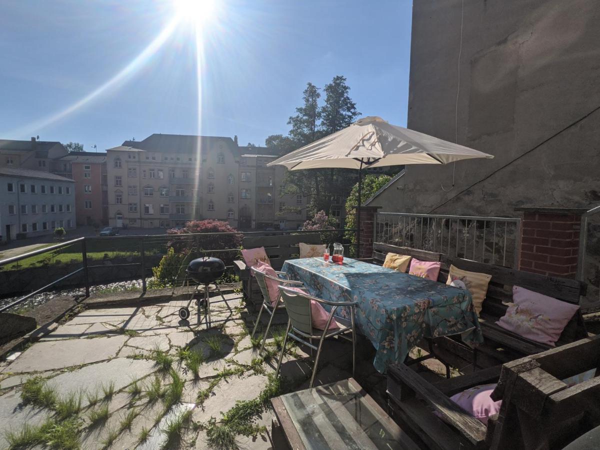 Urlaubstraum Mit Pool, Terrasse & Fluss Im Garten - Ut Apartment Sebnitz Ngoại thất bức ảnh