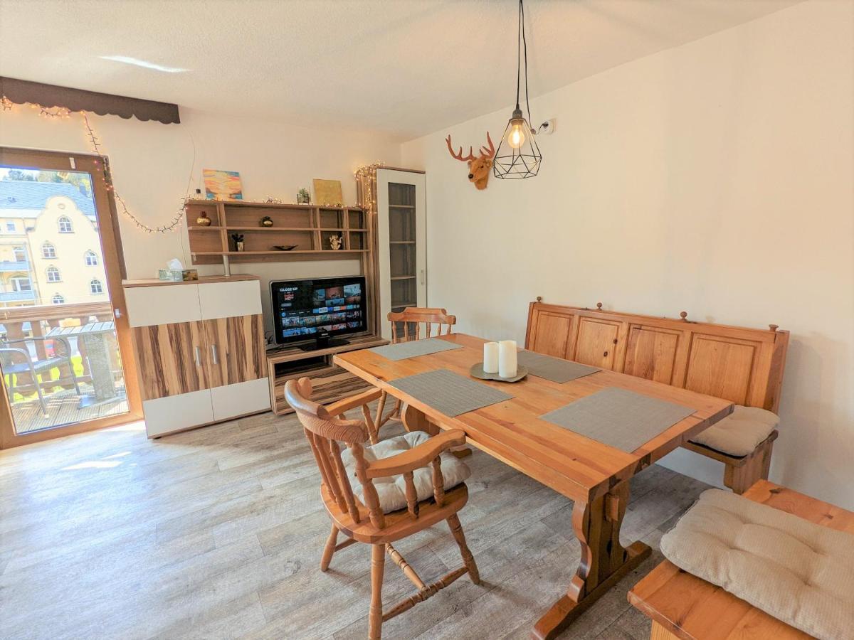 Urlaubstraum Mit Pool, Terrasse & Fluss Im Garten - Ut Apartment Sebnitz Ngoại thất bức ảnh